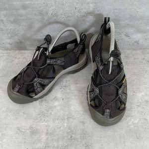 KEEN Womens Shoes Ravine H2 Gray Strap Sports Sandals Size 6.5 ~‎ 5211-BKGA